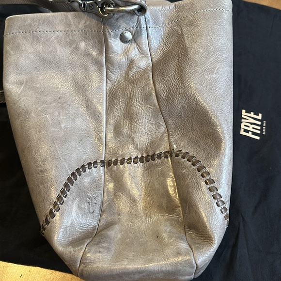 Frye shoulder bag with cross body strap grey excellent used condition - Picture 9 of 12